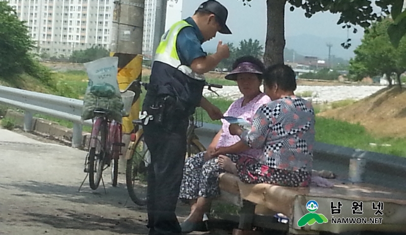 중앙지구대 언론보도 (여성안전 문안순찰).jpg